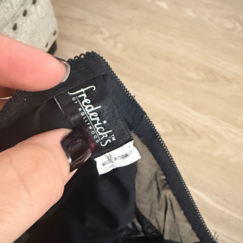 Fredericks of Hollywood panty - Picture 3 of 4